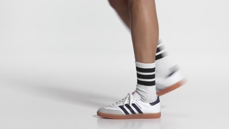 Las Zapatillas De Ciclismo Veganas Velosamba Adidas Blancas