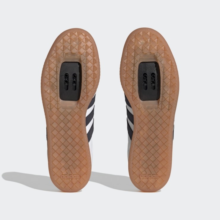 Las Zapatillas De Ciclismo Veganas Velosamba Adidas Blancas