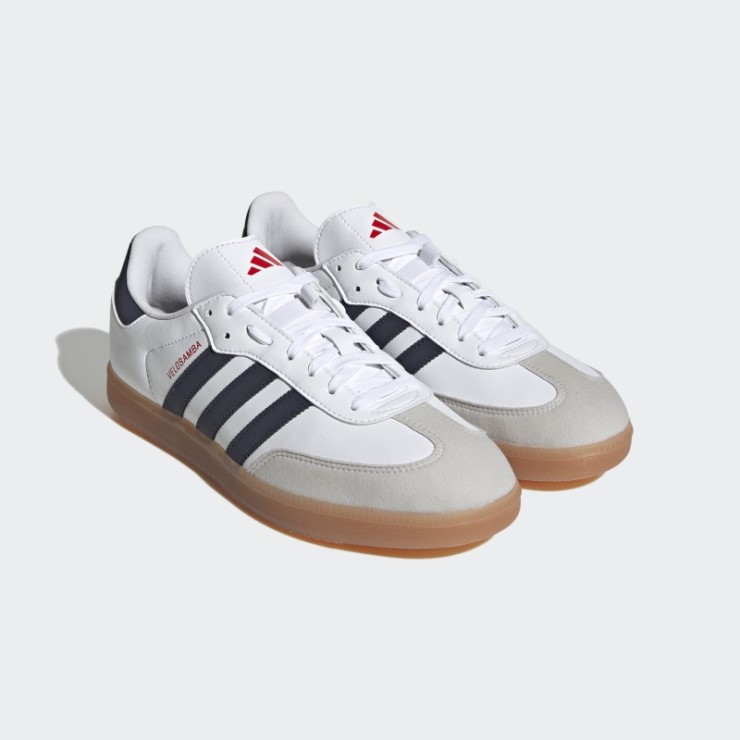 Las Zapatillas De Ciclismo Veganas Velosamba Adidas Blancas