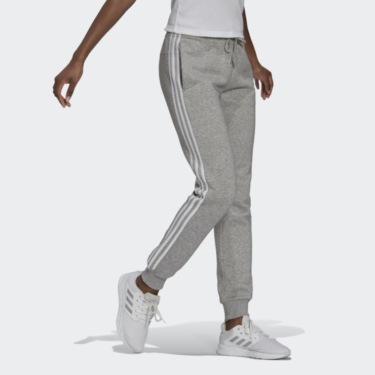 Pantalón Gris Medio Essentials De Adidas Con 3 Rayas