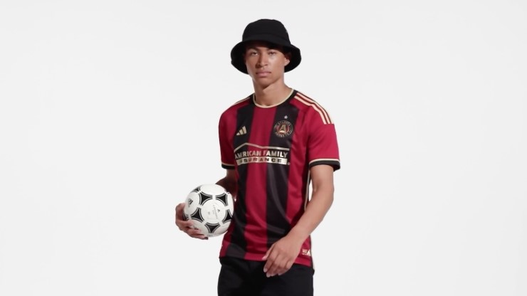 Camiseta Atlanta United Fc 23/24 Primera Equipación Autentico Negro Adidas