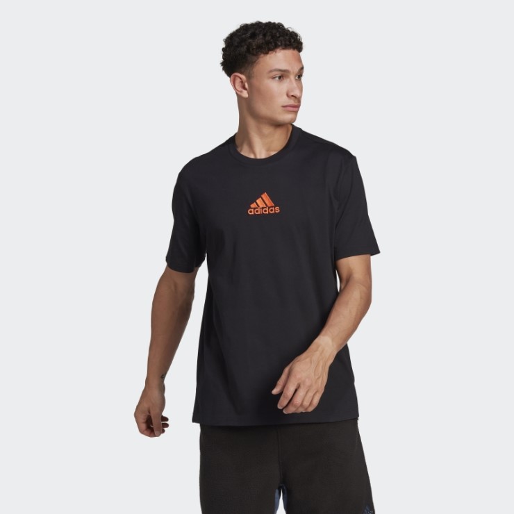 Adidas Camiseta Negra Con Gráfico De Naturaleza