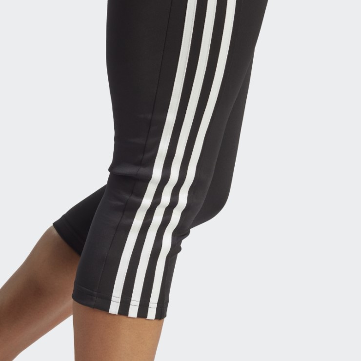 Adidas Diseñó Para Mover Polainas Deportivas De Tiro Alto Con 3 Rayas Y 3/4 Blancas Con Estilo
