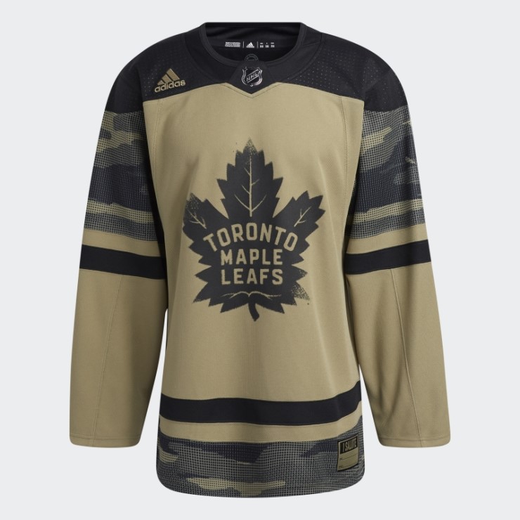 Camiseta Adidas Maple Leafs Camo Orbit Verde