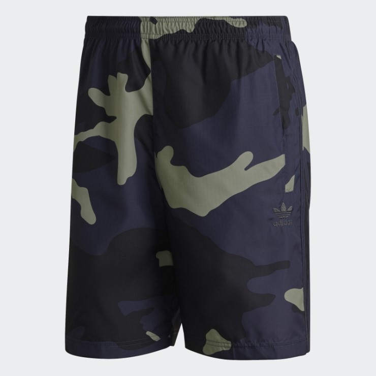 Adidas Shorts De Camuflaje Con Gráficos En Azul Marino