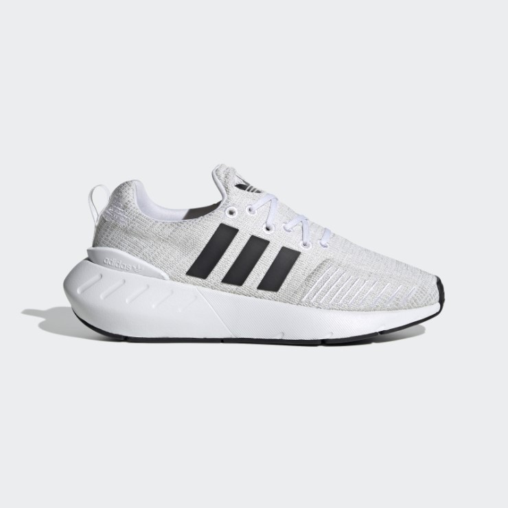 Gris Adidas Swift Run 22 Zapatos Con Estilo