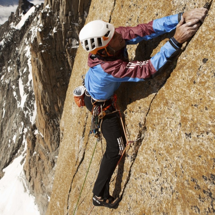 Chaqueta Adidas Shock Blue Techrock Light Gore-tex