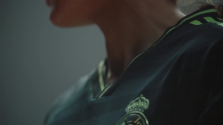 Camiseta Real Madrid 22/23 Tercera Equipación Autentico Negro Adidas