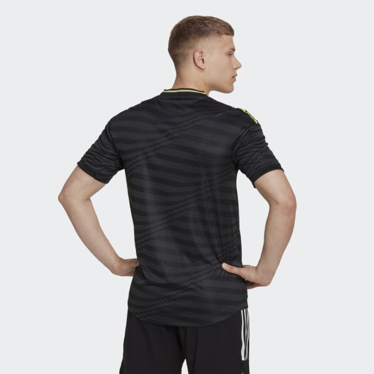 Camiseta Real Madrid 22/23 Tercera Equipación Autentico Negro Adidas