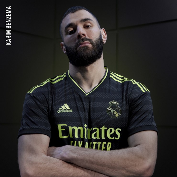 Camiseta Real Madrid 22/23 Tercera Equipación Autentico Negro Adidas