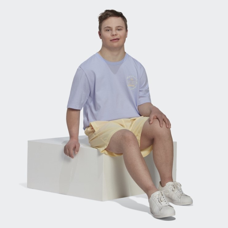 Camiseta Logo Club Tono Violeta Adidas