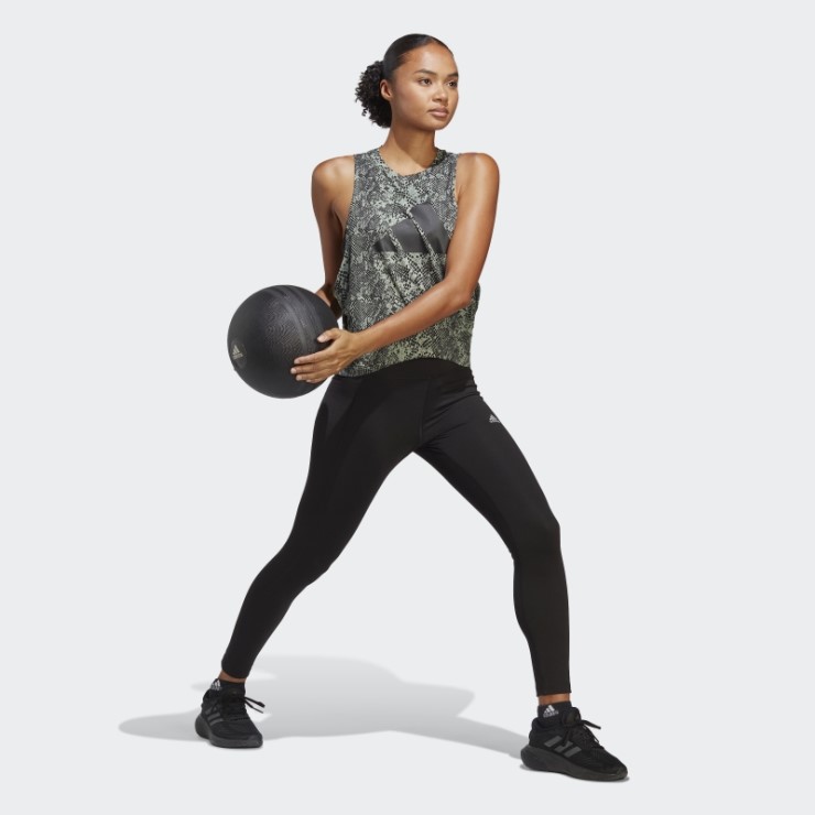 Camiseta Con Estampado De Iconos De Tren Adidas Plata Verde