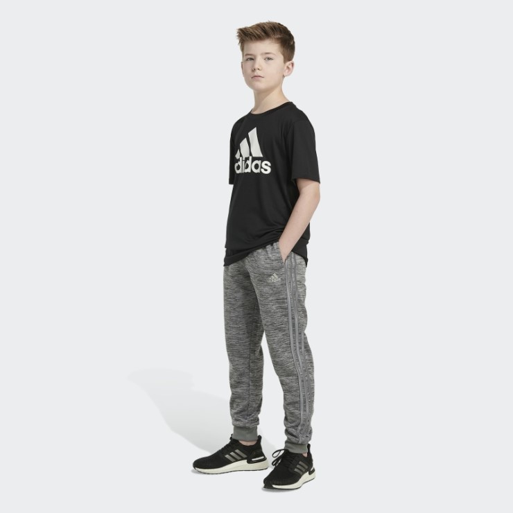 Pantalón Jogger Focus Adidas Gris Carbón