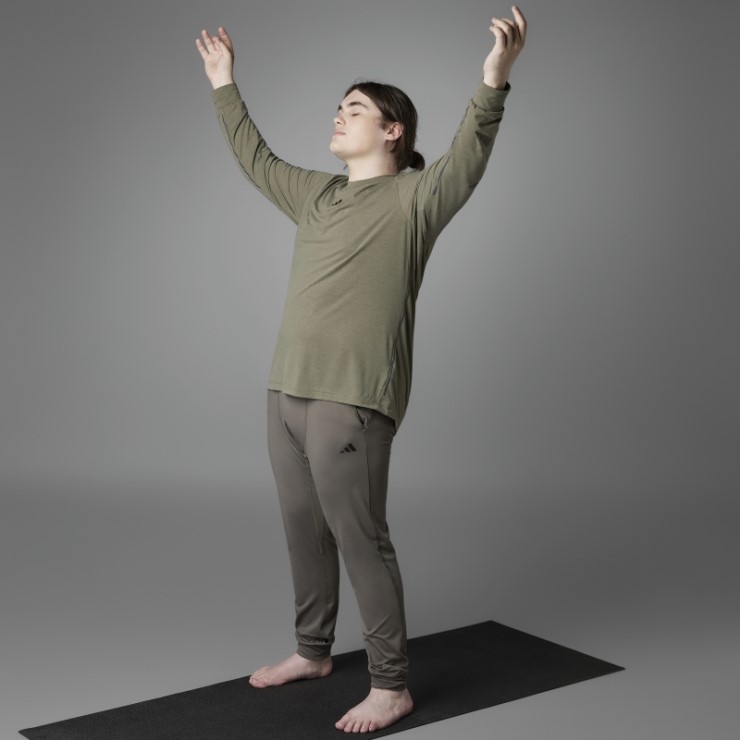 Camiseta De Manga Larga De Yoga Branch Authentic Balance Adidas