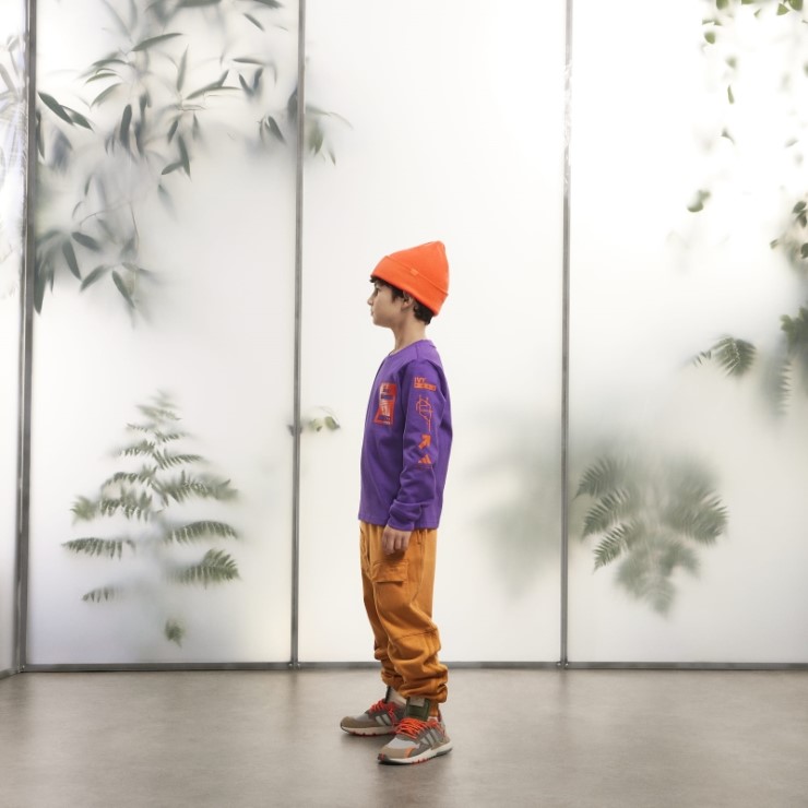 Adidas Camiseta Gráfica De Manga Larga Morada