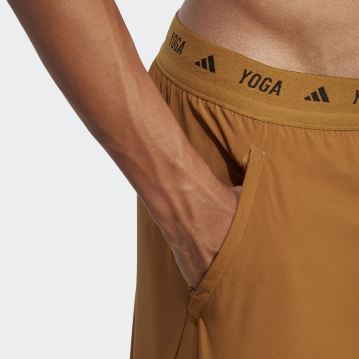 Pantalones Cortos De Entrenamiento De Yoga 2 En 1 Adidas Bronce