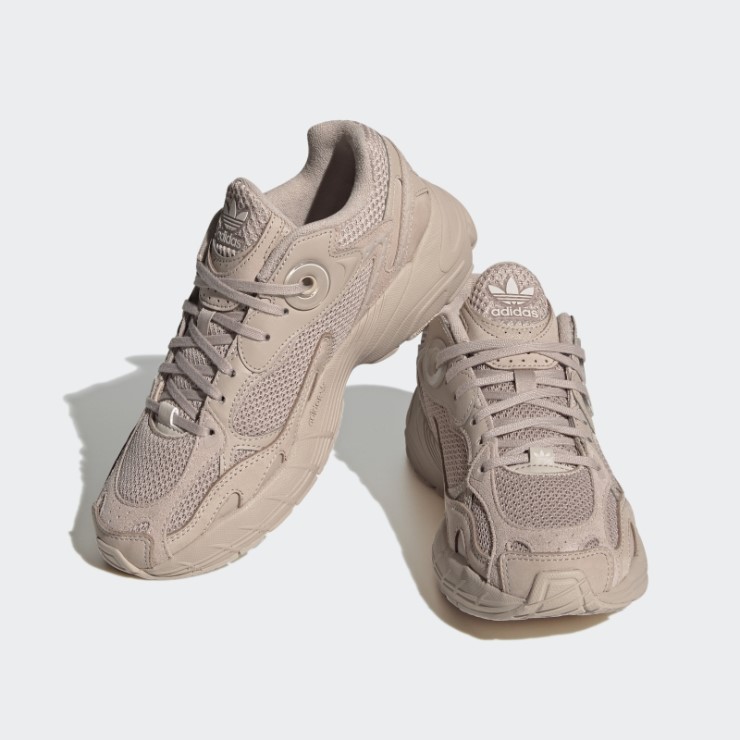 Zapatillas Adidas Astir Taupe