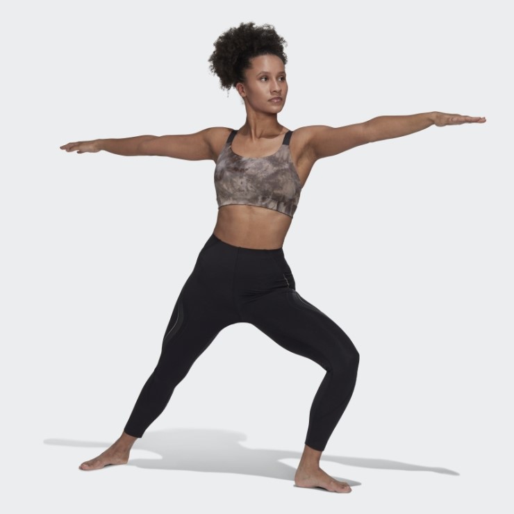 Sujetador De Aluminio Adidas Yoga Studio Light-support Earth