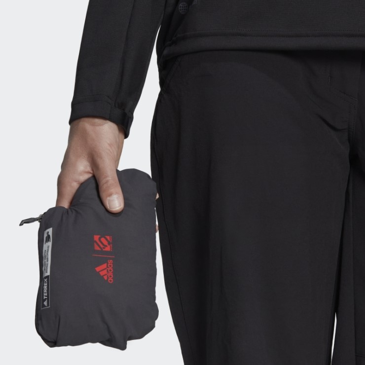 Chaqueta Cortavientos Adidas Five Ten Negra