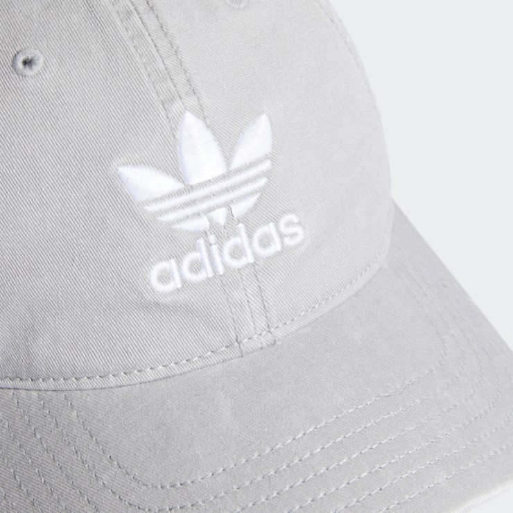 Gorra Adidas Con Tira Trasera Holgada Piedra