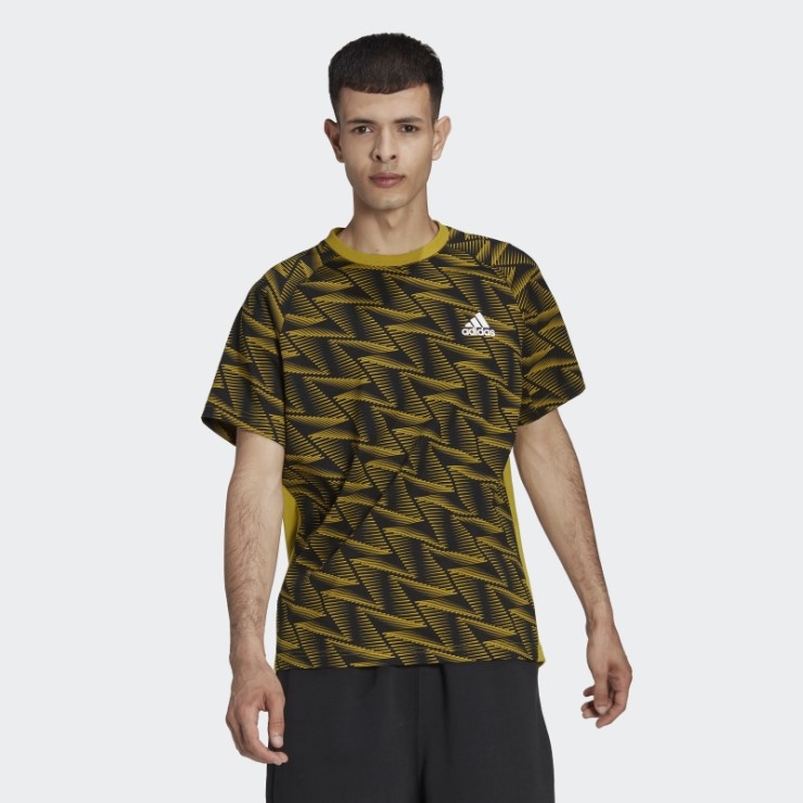 Camiseta Adidas Oliva Diseñada Para El Día Del Juego