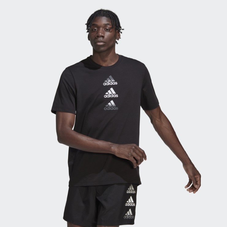 Camiseta Adidas Negra Con El Logo Diseñado Para Moverse