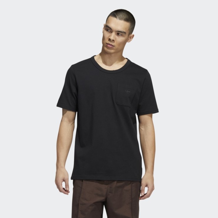Camiseta Shmoofoil Heavyweight Pocket Negra Adidas