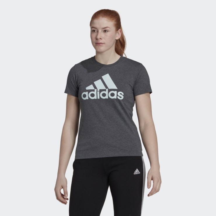 Adidas Camiseta Gris Oscuro Jaspeado Con Logo Esencial